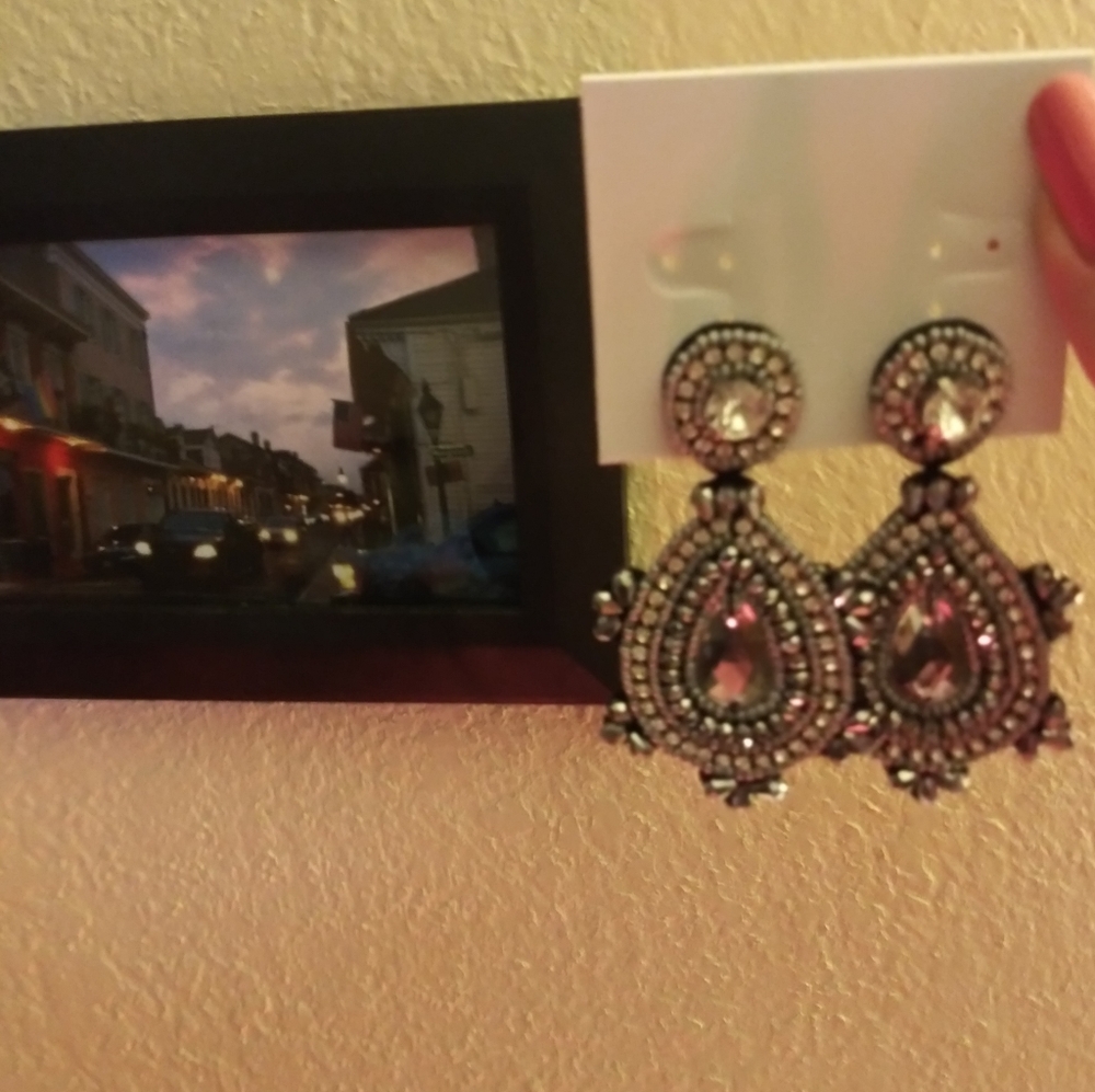 Beaded statement teardrop earrings with fabric back with Clear stone. - Picture 4 of 5